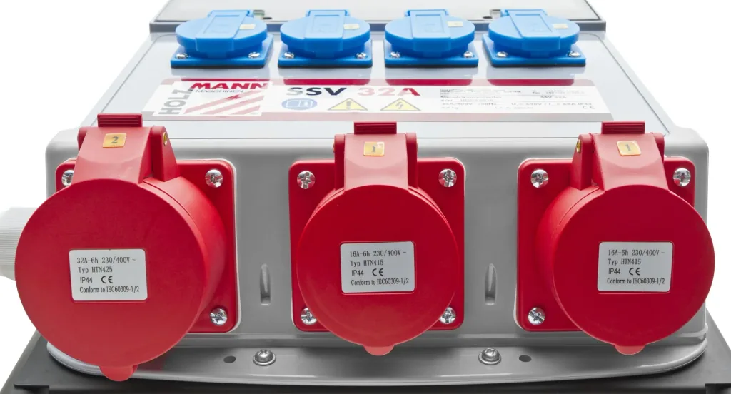 Stand-alone power distributor SSV32A