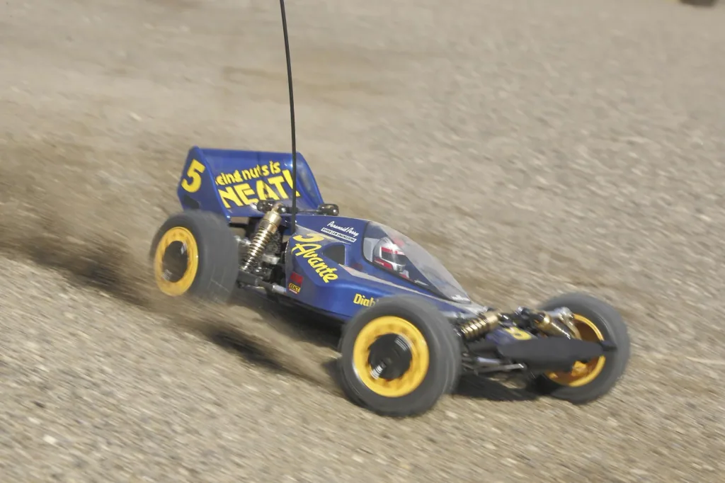 RC Buggy Avante 2011 1:10