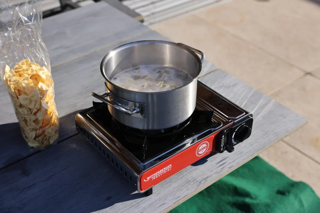 Compact gas table cooker Premium RS 220 with integrated cartridge compartment