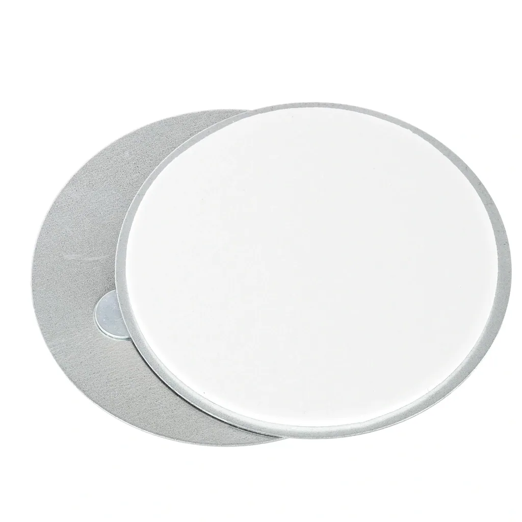 Magnetic mounting for smoke detectors in a set of 4