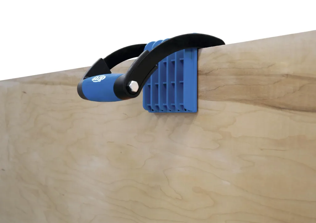 Plate carrying handle