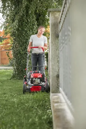 Petrol lawn mower "Comfort 46.0 SP-A Plus"