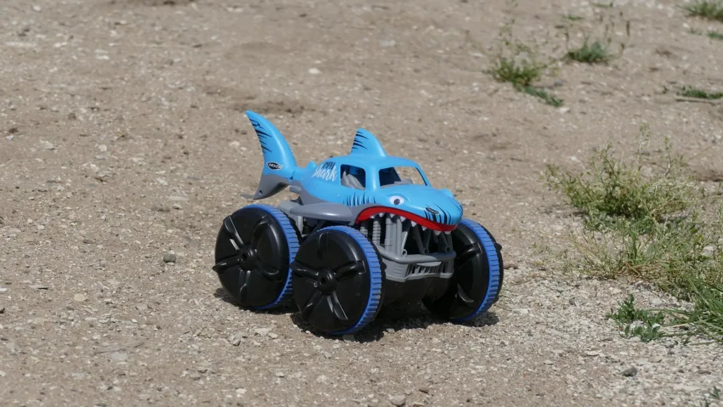 RC vehicle Amphi Shark 2.4 GHz 100% RTR