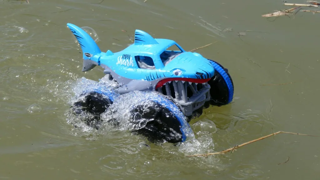 RC vehicle Amphi Shark 2.4 GHz 100% RTR