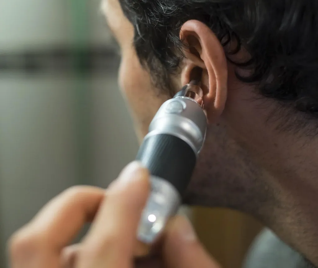 Nose and ear hair trimmer