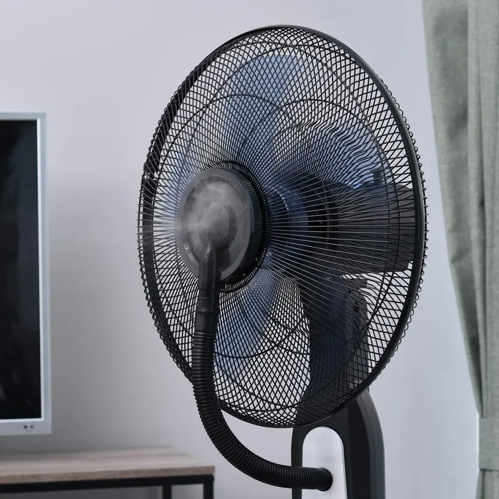 Pedestal fan with water atomizer black/silver