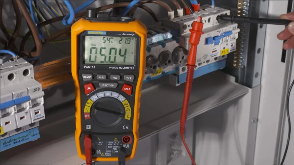 PAN 185 - Multisensor measuring device for electrical and physical quantities