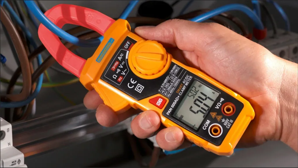 Digital current clamp 600A AC/DC