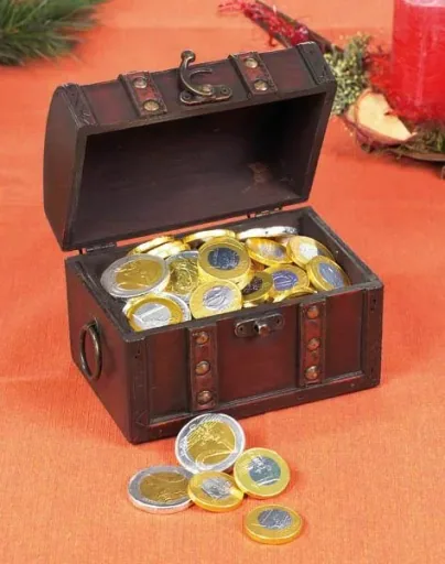 Treasure chest with chocolate coins, contents 150 g