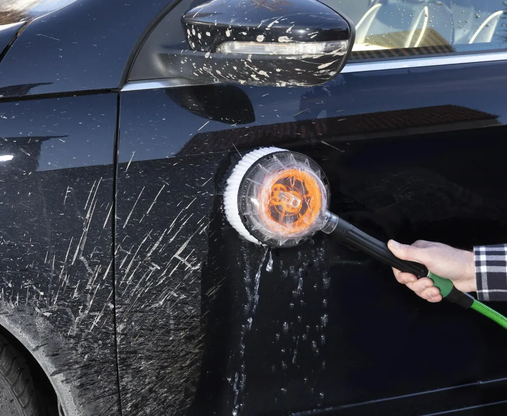 Rotating washing brush "Turbo Jet"