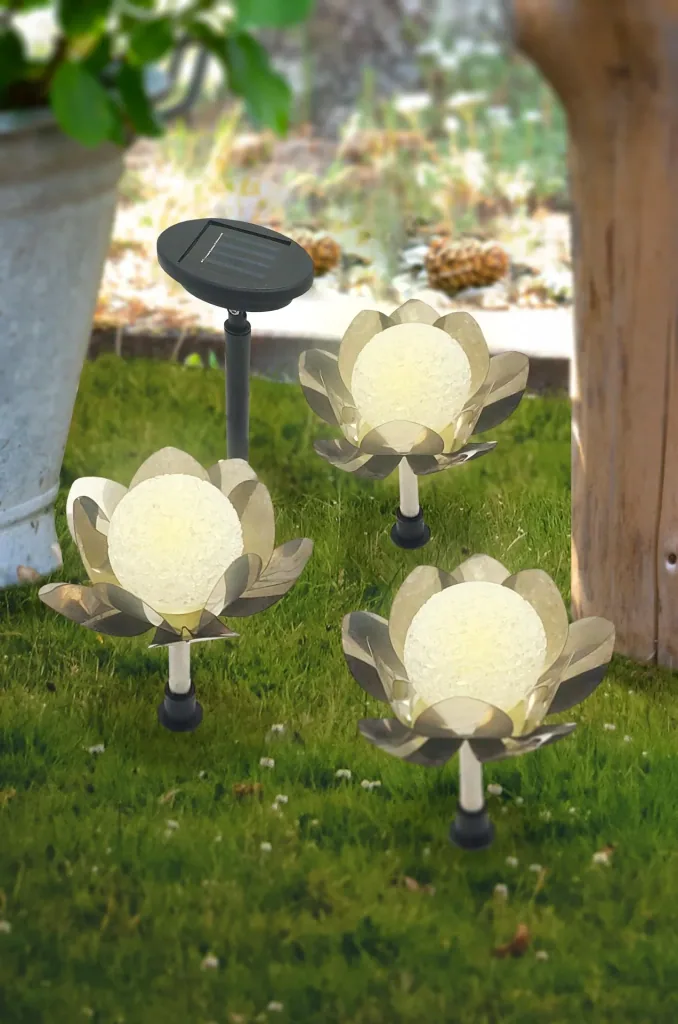 Solar LED lotus flowers - set of 3 with external solar panel