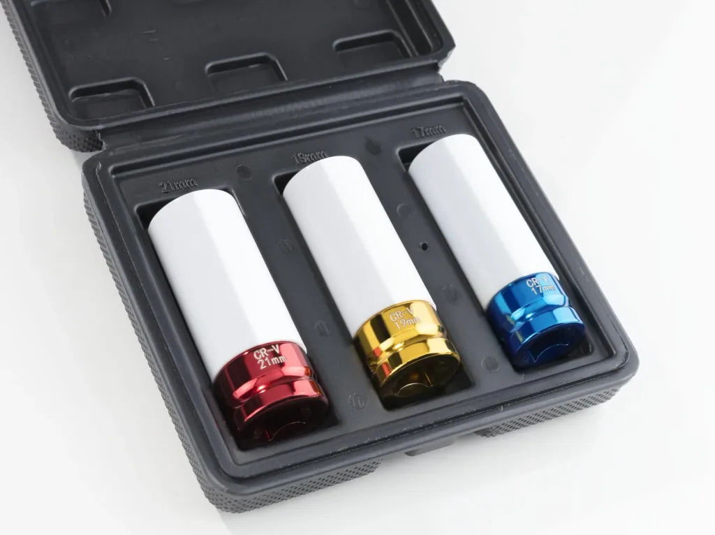 Socket wrench inserts - 3 pieces and wheel marker set