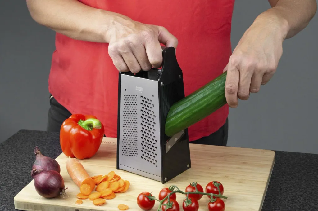 Square grater, "RazorTech"
