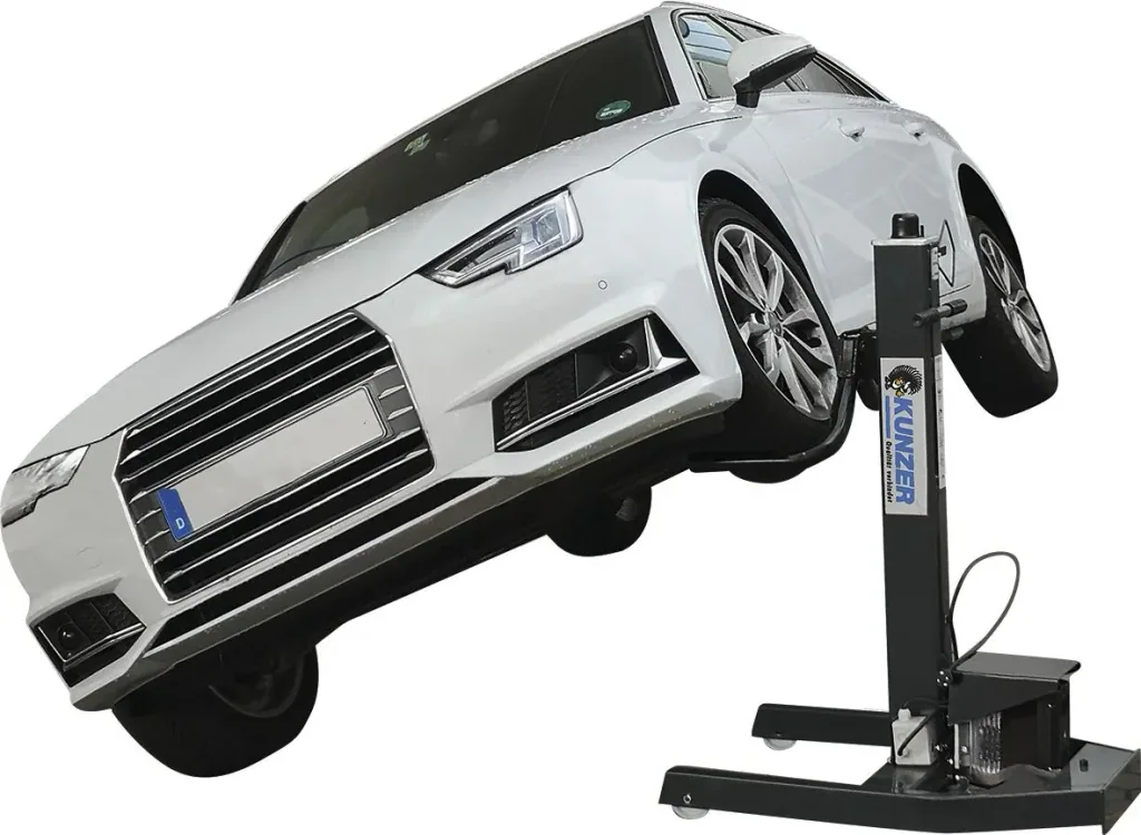 Wheel lift and mobile lifting platform
