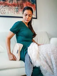 Electric hot water bottle, warmer
