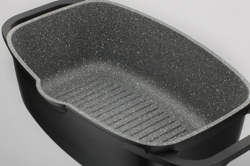 Universal roasting pan 33 cm Gourmet Granite with serving tongs