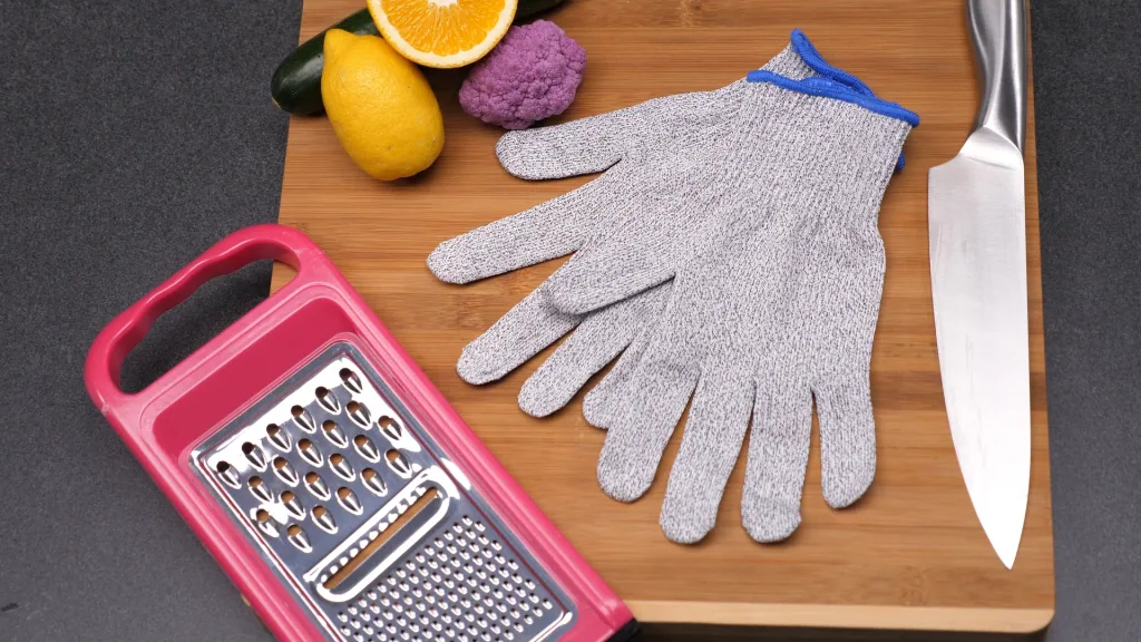 Cut-resistant gloves, 1 pair