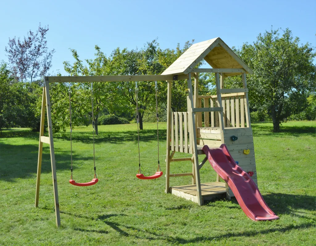 Salamander play tower