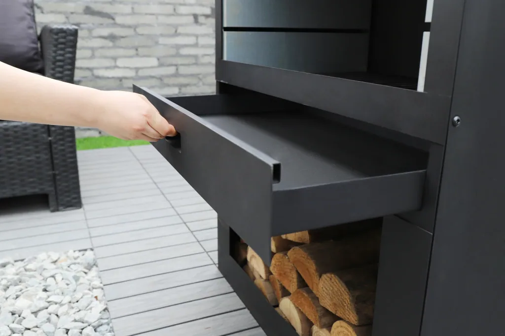 Grill and garden fireplace black