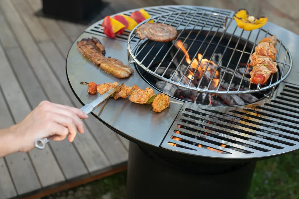 Grill, plancha and fire plate black
