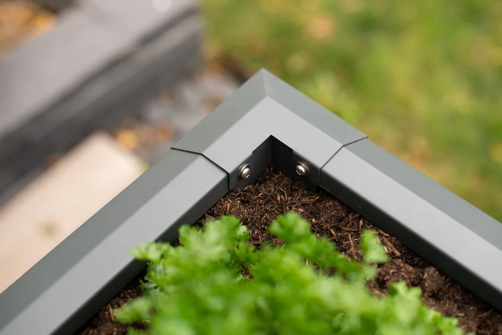 Westmann Raised Bed Primus M Metal anthracite