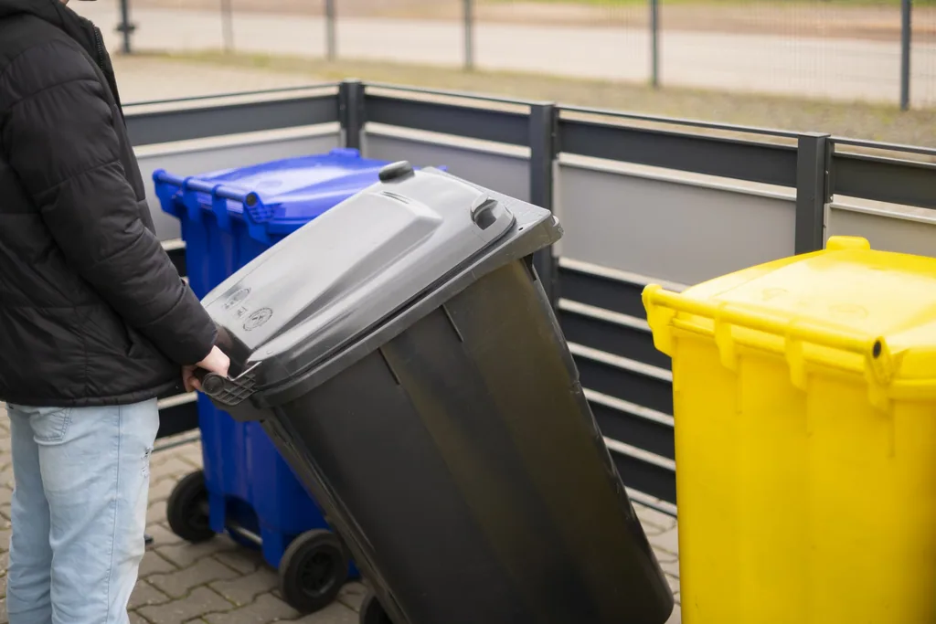 Westmann Waste Bin Enclosure Planum Triple 120 cm anthracite (3× 240 L)