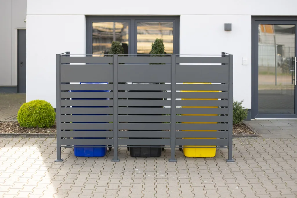 Westmann Waste Bin Enclosure Planum Triple 150 cm anthracite (3× 240 L)