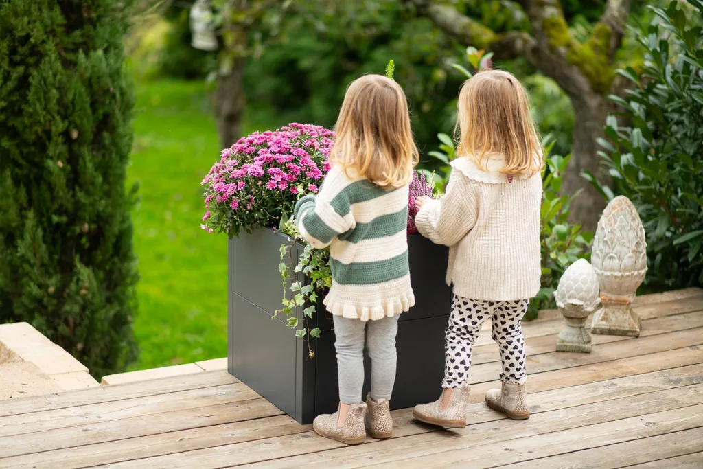 Westmann Planter Box Talus S Metal anthracite
