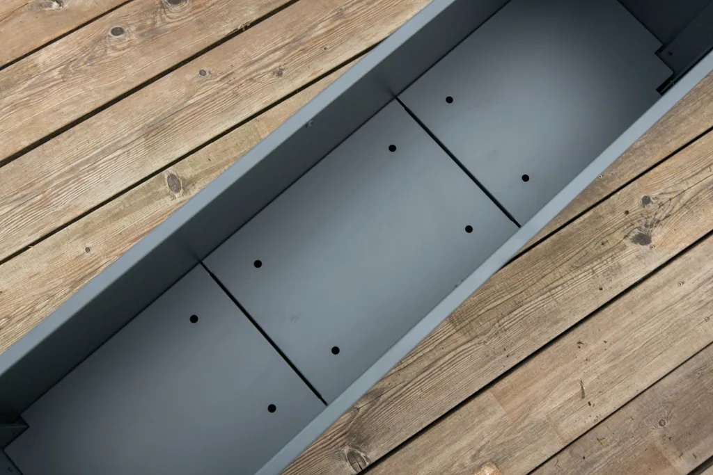 Westmann Planter Box Talus M Metal anthracite