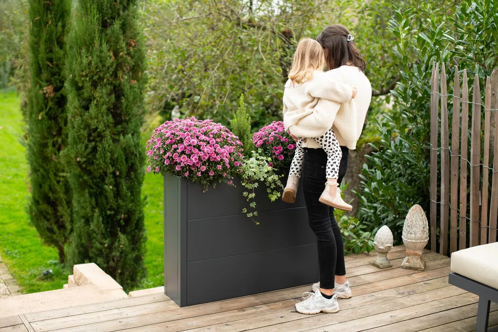Westmann Planter Box Talus XL Metal anthracite