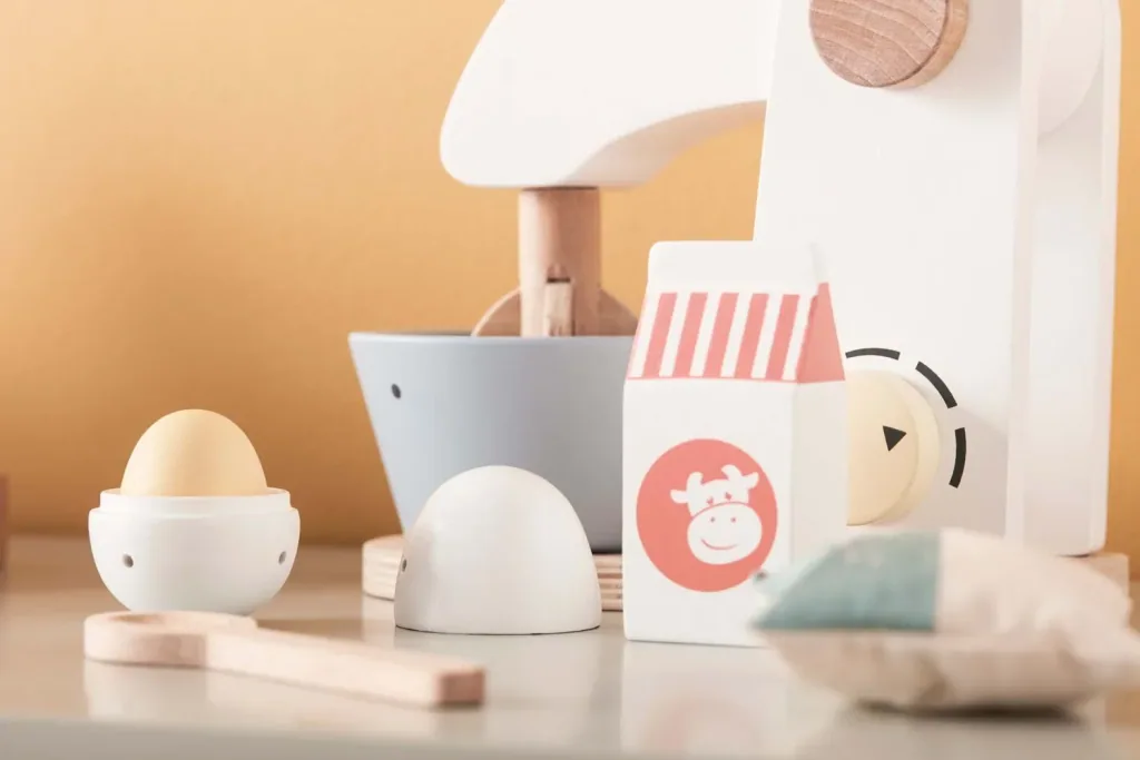 Kids Concept Spiel Mixer made of wood with accessories