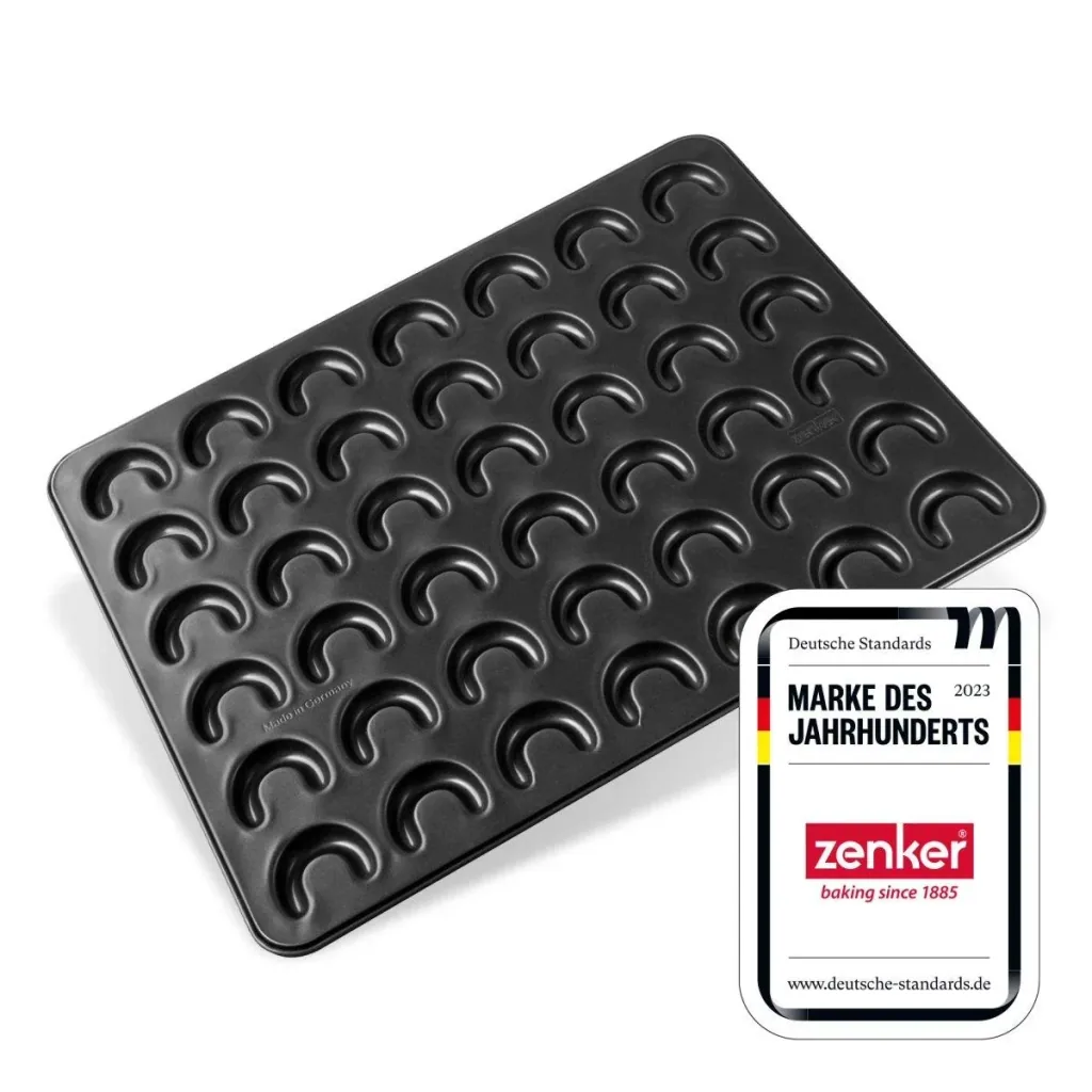 Vanilla crescent baking tray 42 x 32 x 2 cm, with dough card