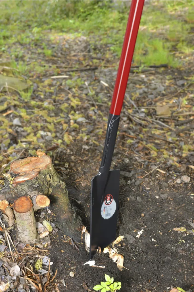 Spade, power spade, blade thickness 5 mm, powder-coated, ground blade, wooden knob, steel tube handle 92 cm