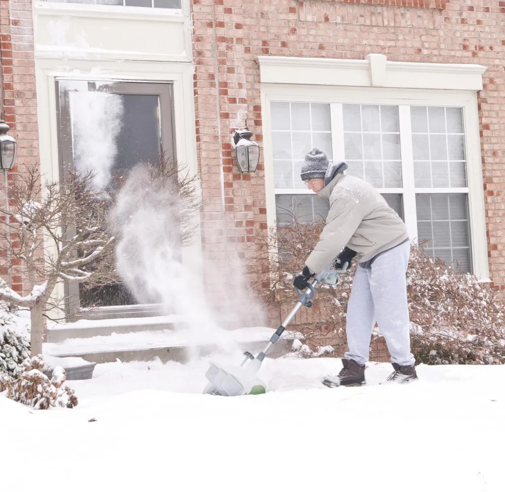 Cordless snow blower GM ASF 4033 including battery and charger