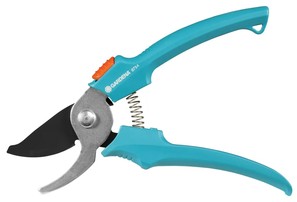 Classic bypass pruning shears, maximum cutting thickness 18 mm