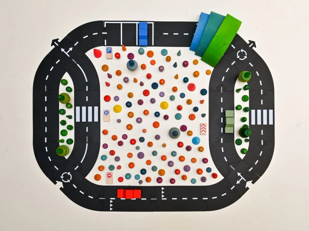 Waytoplay toy race track + 1 car, gift set