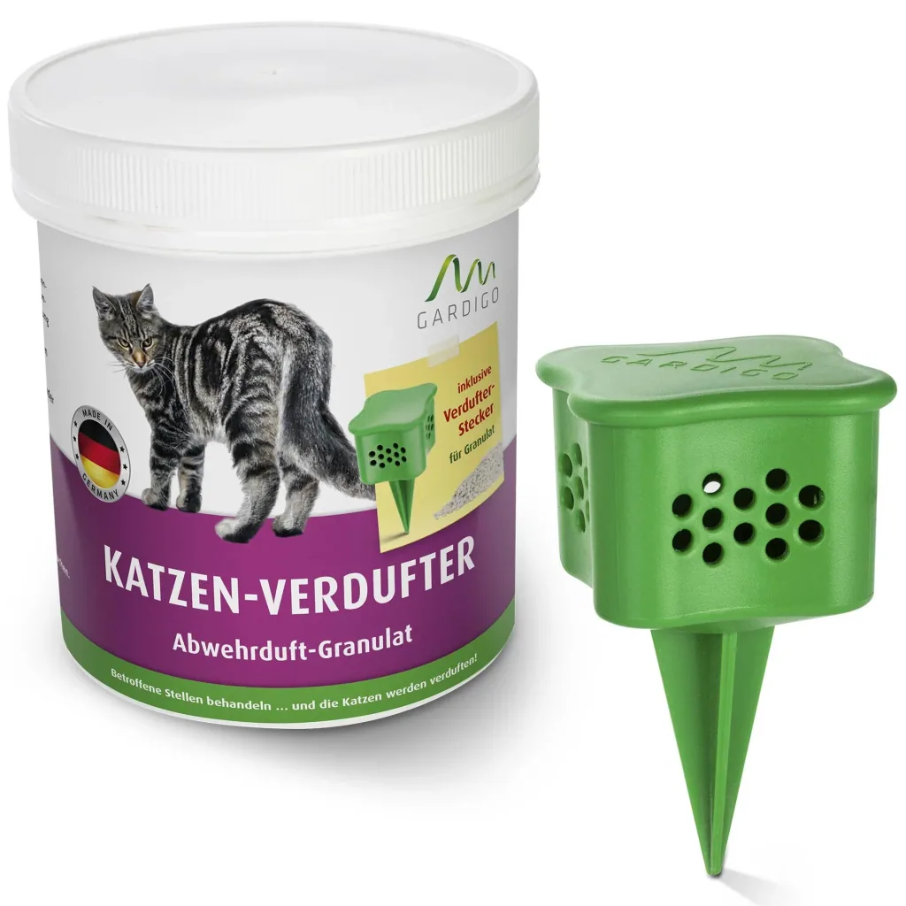 Cat diffuser with bed plug