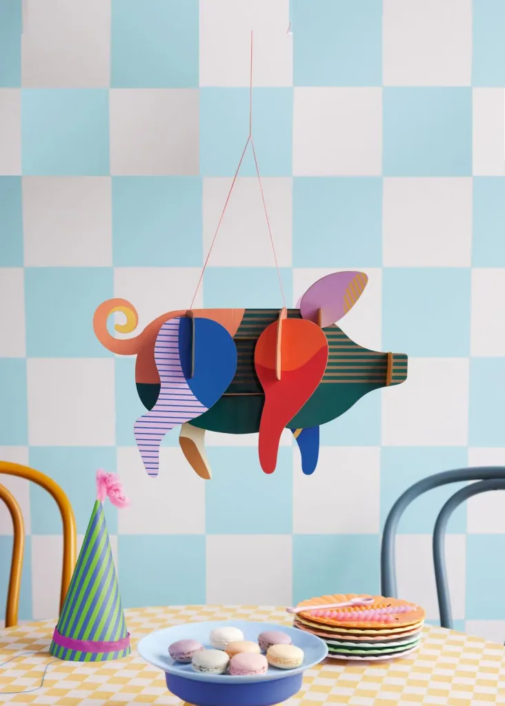 Studio ROOF Craft Set, 3D Wall Object, 3D Decoration – Daisy Piglet