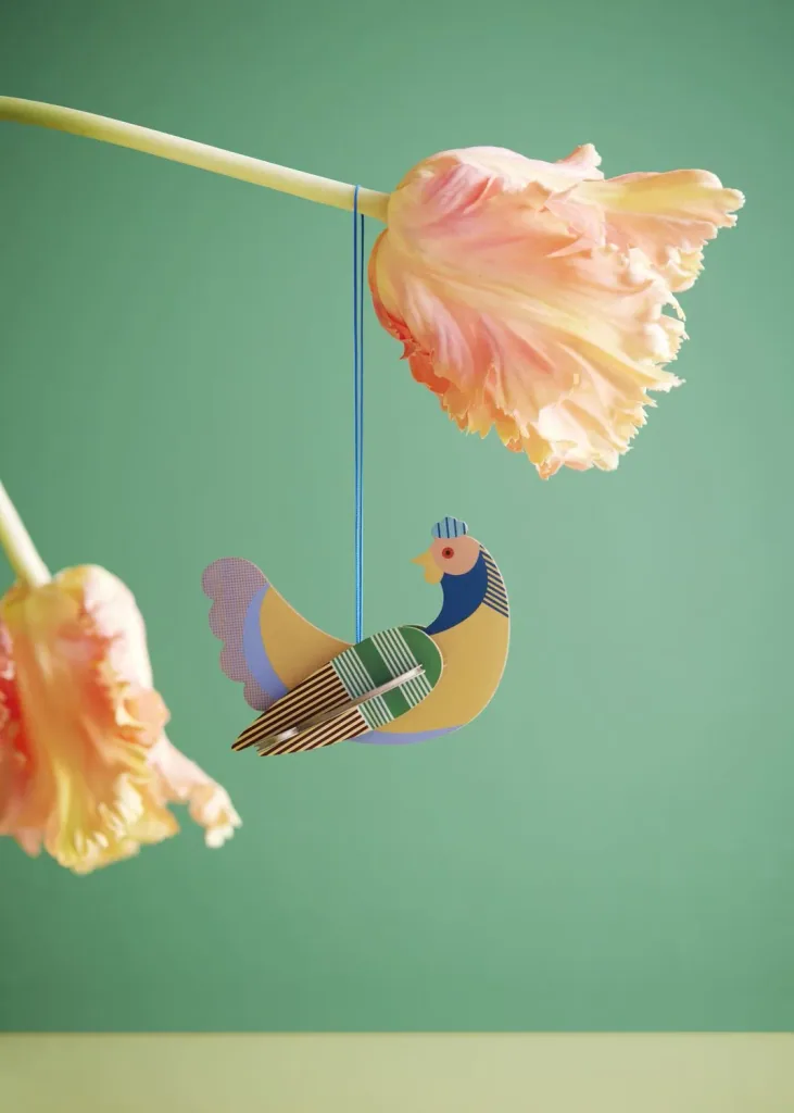 Studio ROOF Ornament, Craft Kit, 3D Wall Object - Chicken