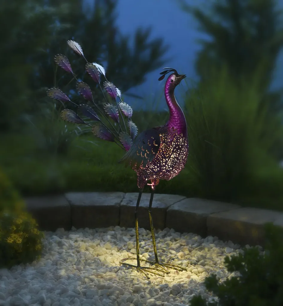 Metal decoration peacock Bonnie with LED solar lighting