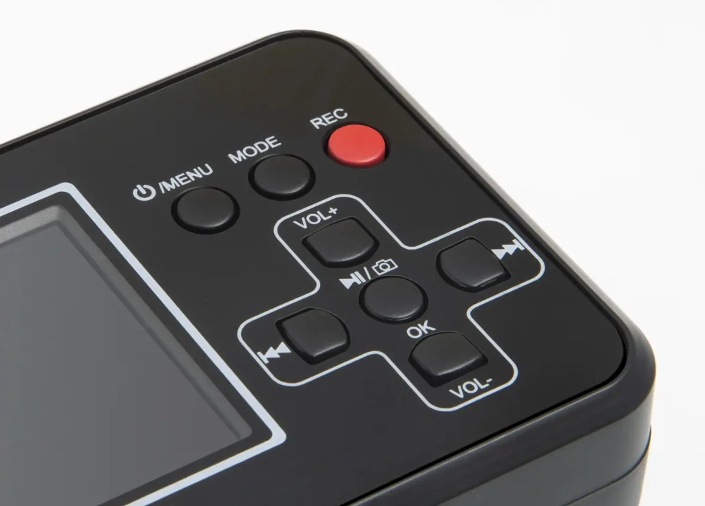 Video digitizer with display and battery