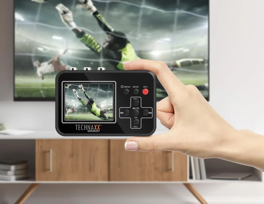 Video digitizer with display and battery