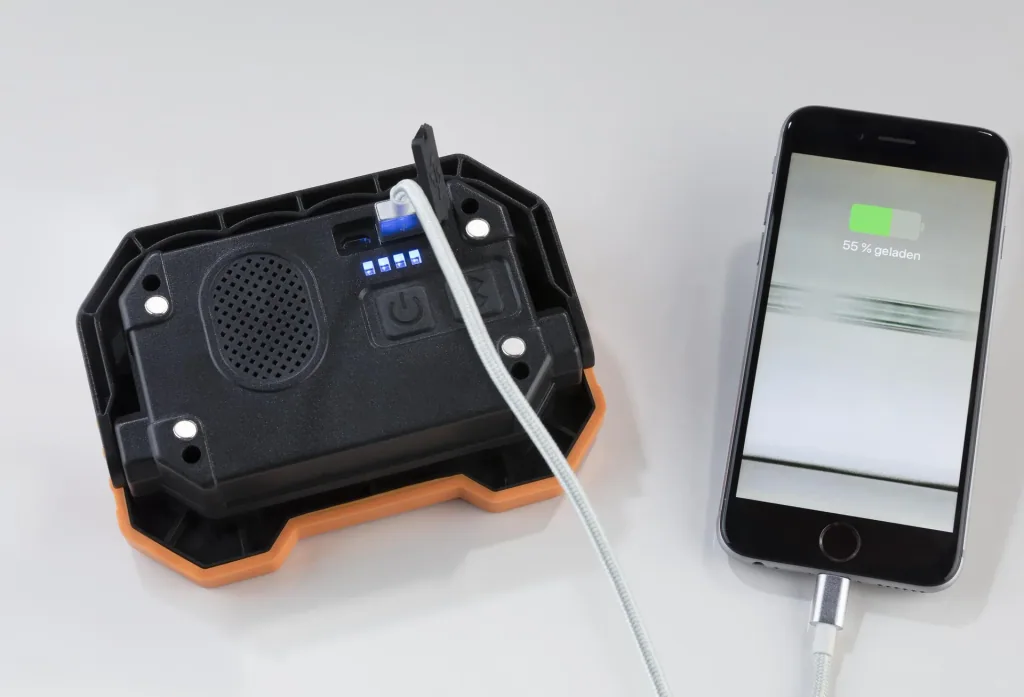 LED work light with Bluetooth speaker