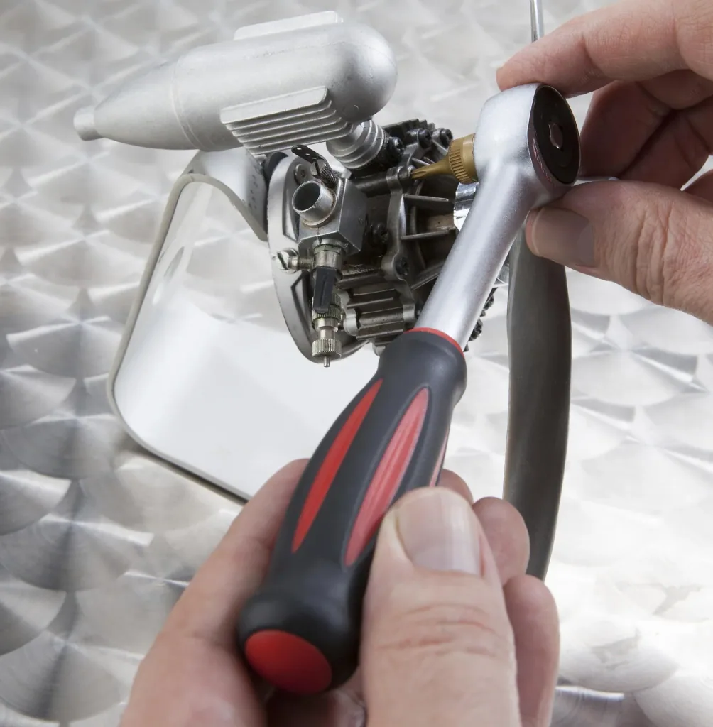 Push-through ratchet 1/4"