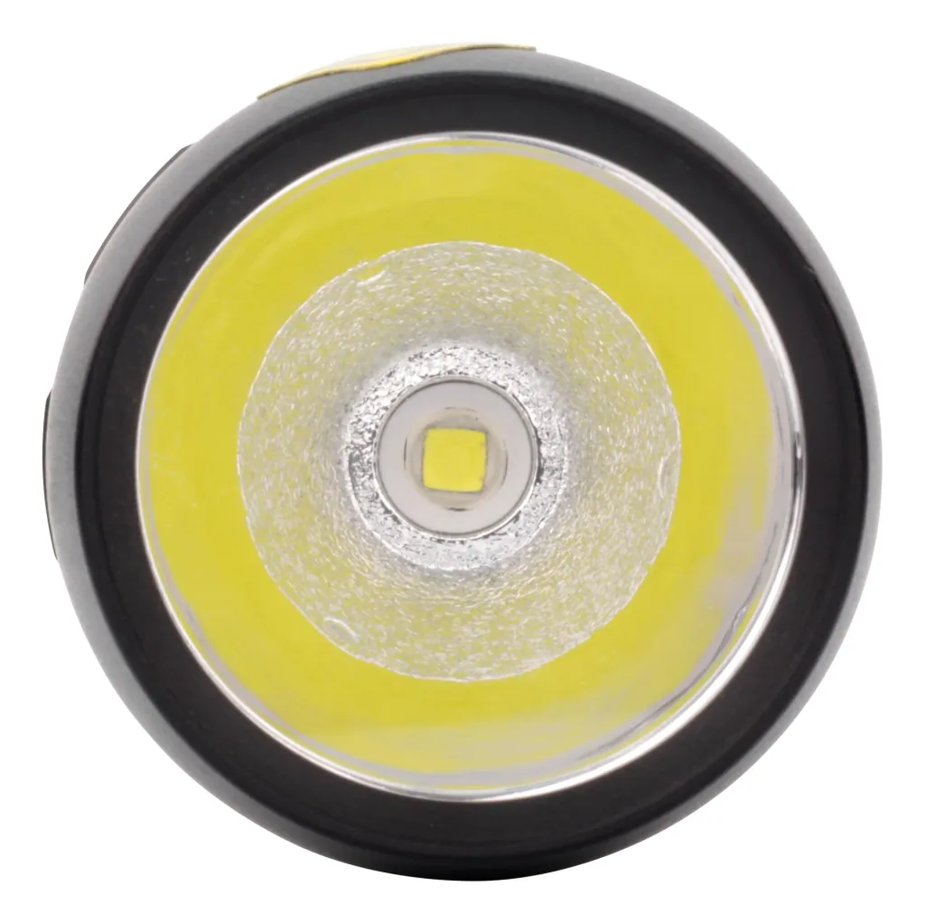 LED flashlight with 10 watts and 930 lumens IP54
