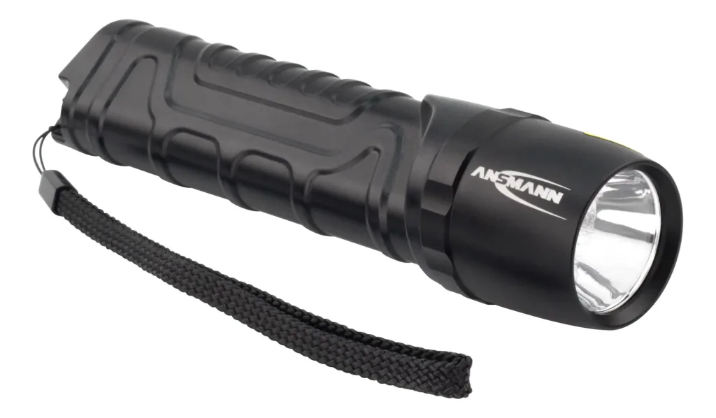 LED flashlight with 10 watts and 930 lumens IP54