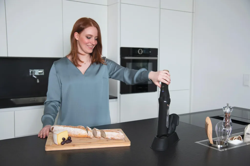 Prime Everyday Black Cordless Handheld Vacuum Cleaner