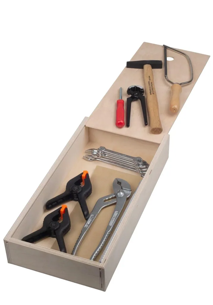 Quality tool box, 16 pieces