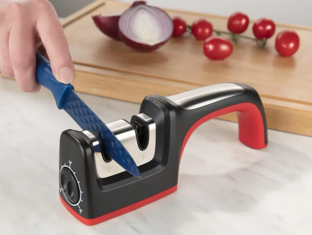 Knife sharpener with degree adjustment
