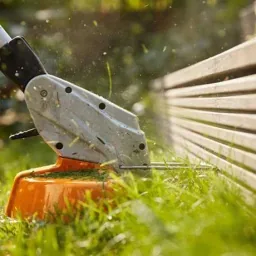 Cordless brush cutter FSA 45 with integrated battery